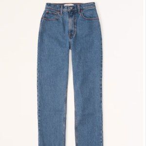 The '90s Straight Ultra High Rise- Curve Love size 0/25 Short- NWT